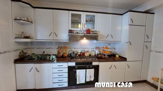 5 bedroom Townhouse for sale in A Pobra do Caramiñal - € 560,000 (Ref: 6334110)