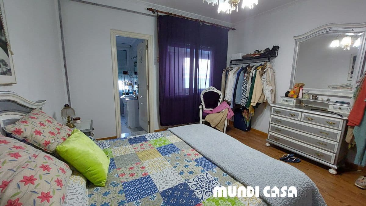 5 soveværelse Byhus til salg i A Pobra do Caraminal - € 560.000 (Ref: 6334110)