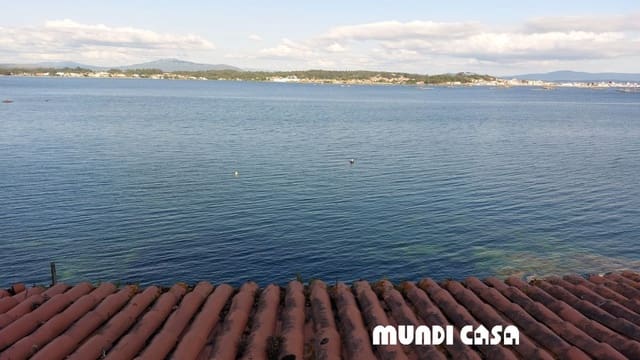 5 bedroom Townhouse for sale in A Pobra do Caramiñal - € 560,000 (Ref: 6334110)