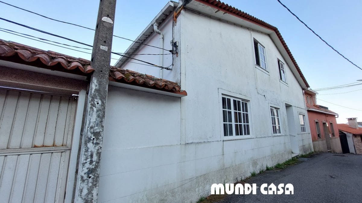 5 soveværelse Byhus til salg i A Pobra do Caraminal - € 560.000 (Ref: 6334110)