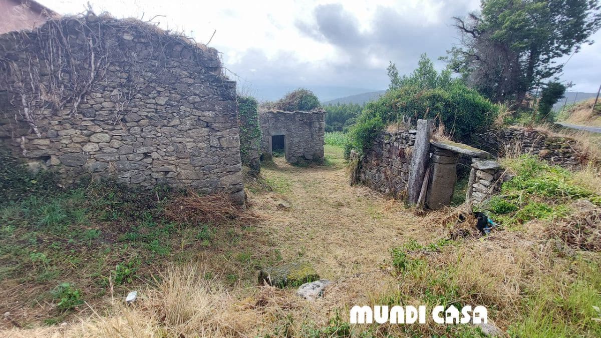 Byhus til salg i Lousame - € 19.900 (Ref: 7026119)