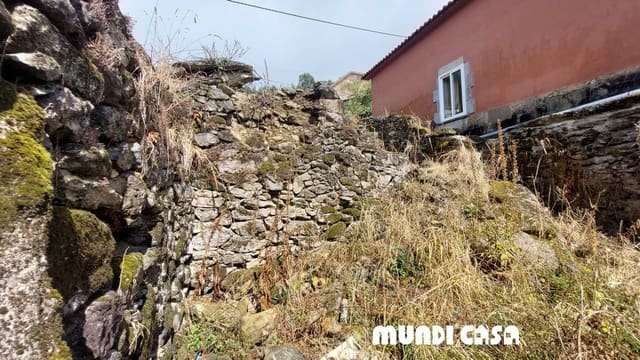 Maison de Ville à vendre à Lousame - 19 900 € (Ref: 7026119)