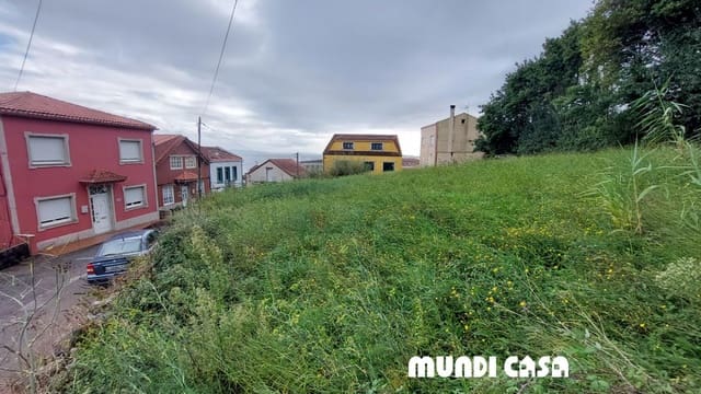 Ubebygd land til salgs i Boiro - € 95 000 (Ref: 7155750)