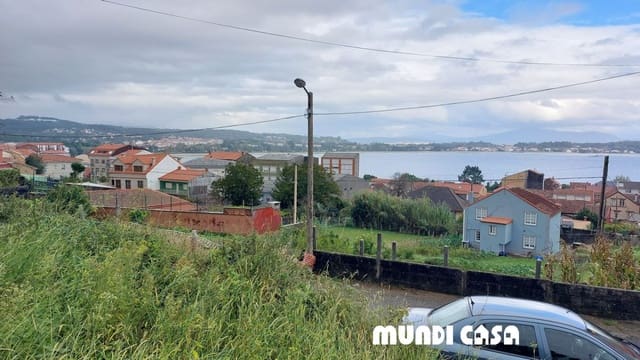 Ubebygd land til salgs i Boiro - € 95 000 (Ref: 7155750)