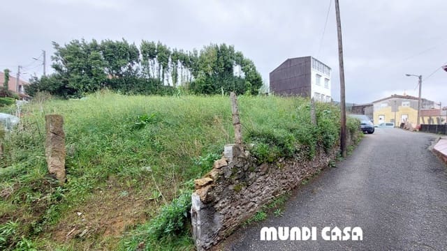 Ubebygd land til salgs i Boiro - € 95 000 (Ref: 7155750)