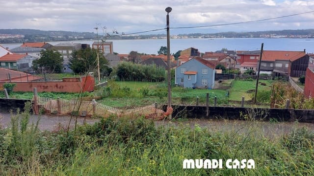 Ubebygd land til salgs i Boiro - € 95 000 (Ref: 7155750)