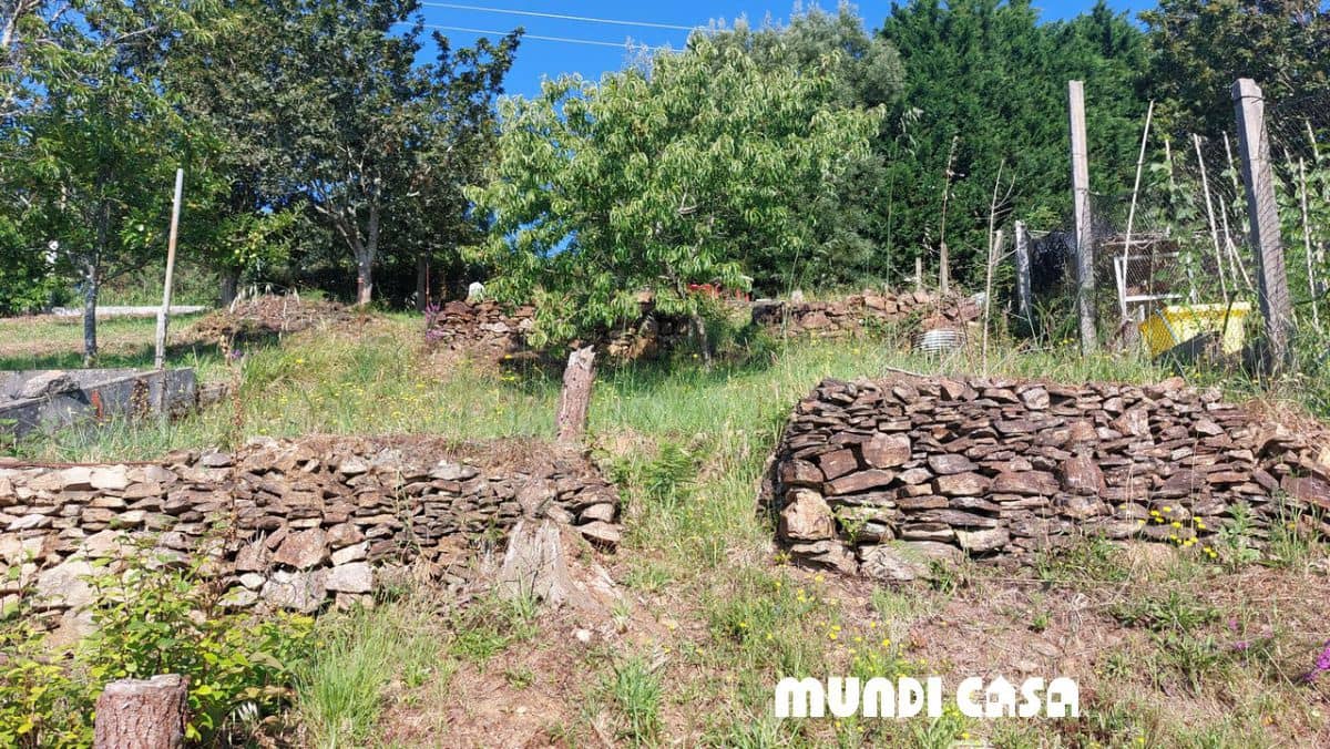 Grunde uden byggetilladelser til salg i Boiro - € 45.000 (Ref: 7658266)