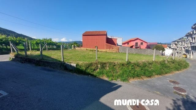 Ubebygd land til salgs i Boiro - € 75 000 (Ref: 7658267)
