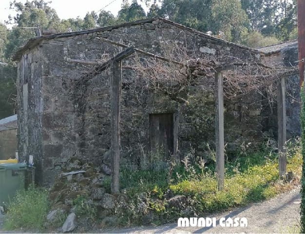 Townhouse for sale in Dodro - € 36,000 (Ref: 7662784)