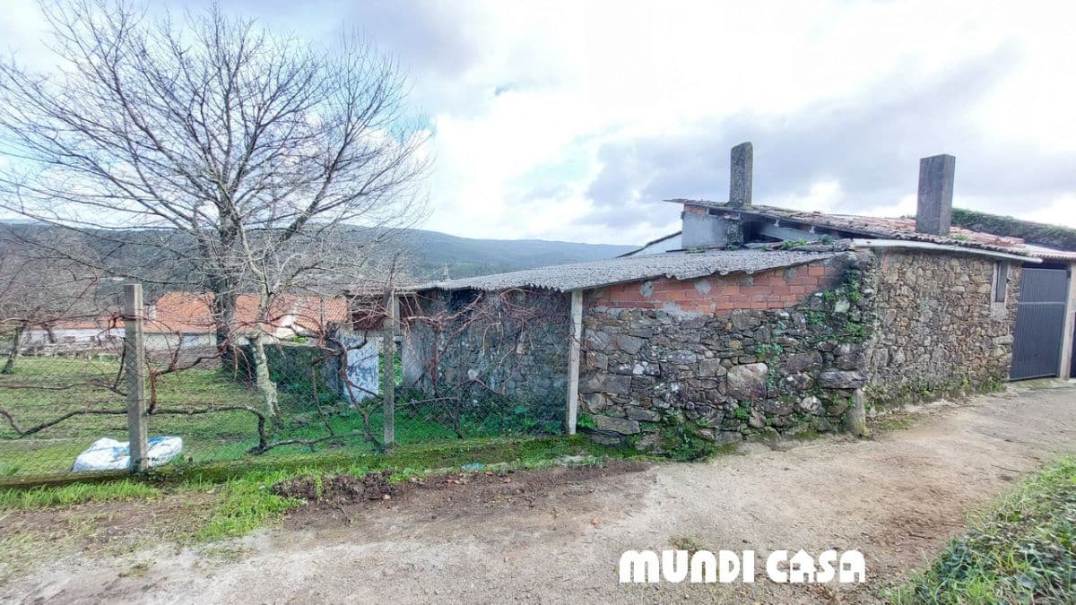 2 soveværelse Byhus til salg i Lousame - € 90.000 (Ref: 7935774)