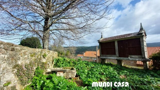 2 bedroom Townhouse for sale in Lousame - € 90,000 (Ref: 7935774)