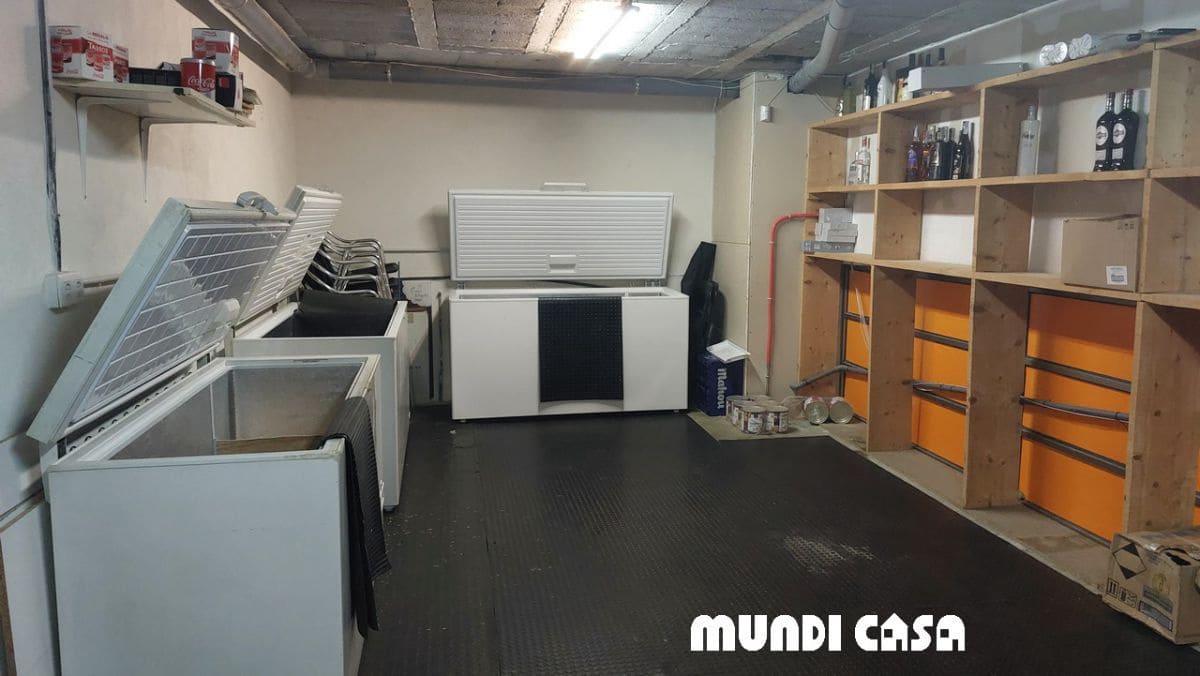 Erhverv til leje i Boiro - € 1.200 (Ref: 8002361)