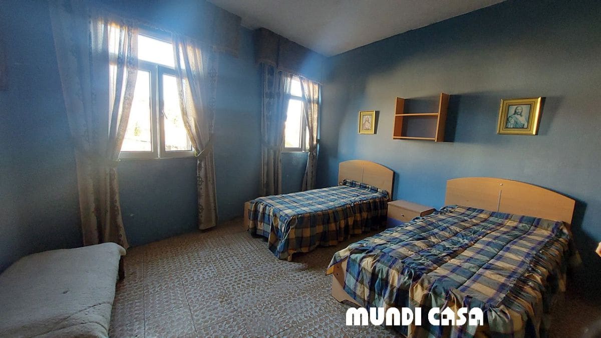 Hus til salgs i Boiro - € 80 000 (Ref: 8039129)