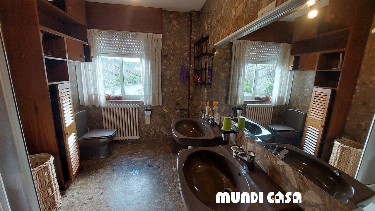 7 chambre Maison de Ville à vendre à Boiro avec garage - 490 000 € (Ref: 8670206)