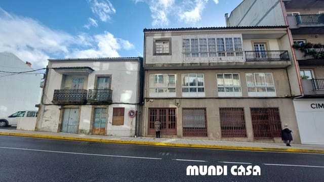 7 bedroom Townhouse for sale in Boiro with garage - € 490,000 (Ref: 8670206)