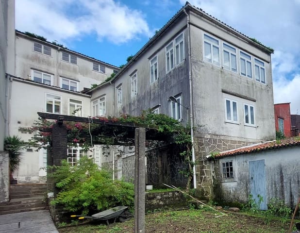 7 soverom Hus til salgs i Boiro med garasje - € 350 000 (Ref: 8670206)