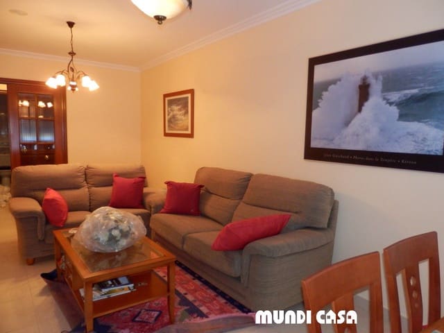 3 slaapkamer Flat te koop in Boiro met garage - € 150.000 (Ref: 8786044)