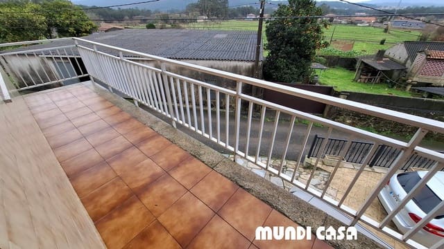 4 bedroom Townhouse for sale in Boiro with garage - € 245,000 (Ref: 8812132)