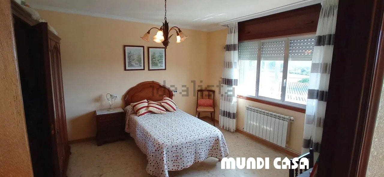 4 soveværelse Byhus til salg i Boiro med garage - € 245.000 (Ref: 8812132)