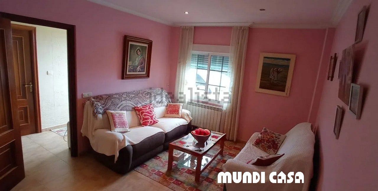 4 soveværelse Byhus til salg i Boiro med garage - € 245.000 (Ref: 8812132)