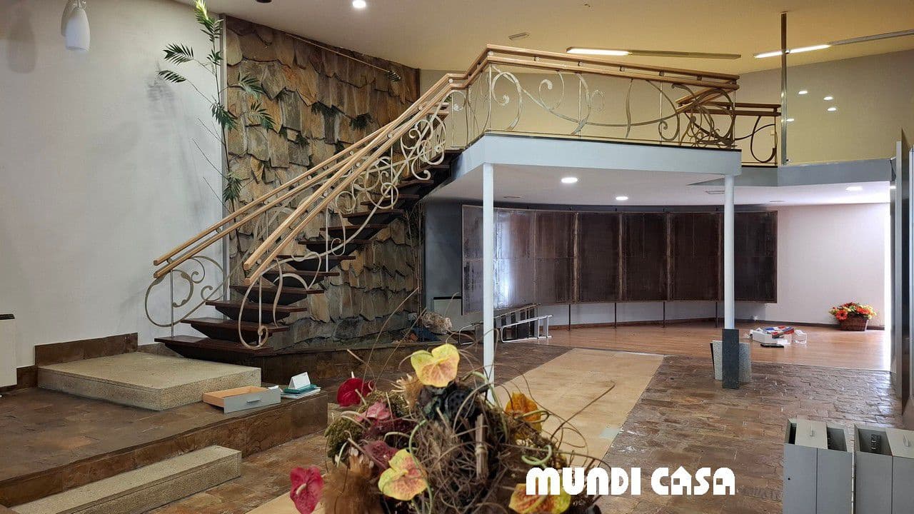 1 bedroom Commercial for rent in Boiro - € 800 (Ref: 8920068)