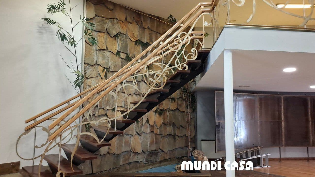 1 bedroom Commercial for rent in Boiro - € 800 (Ref: 8920068)