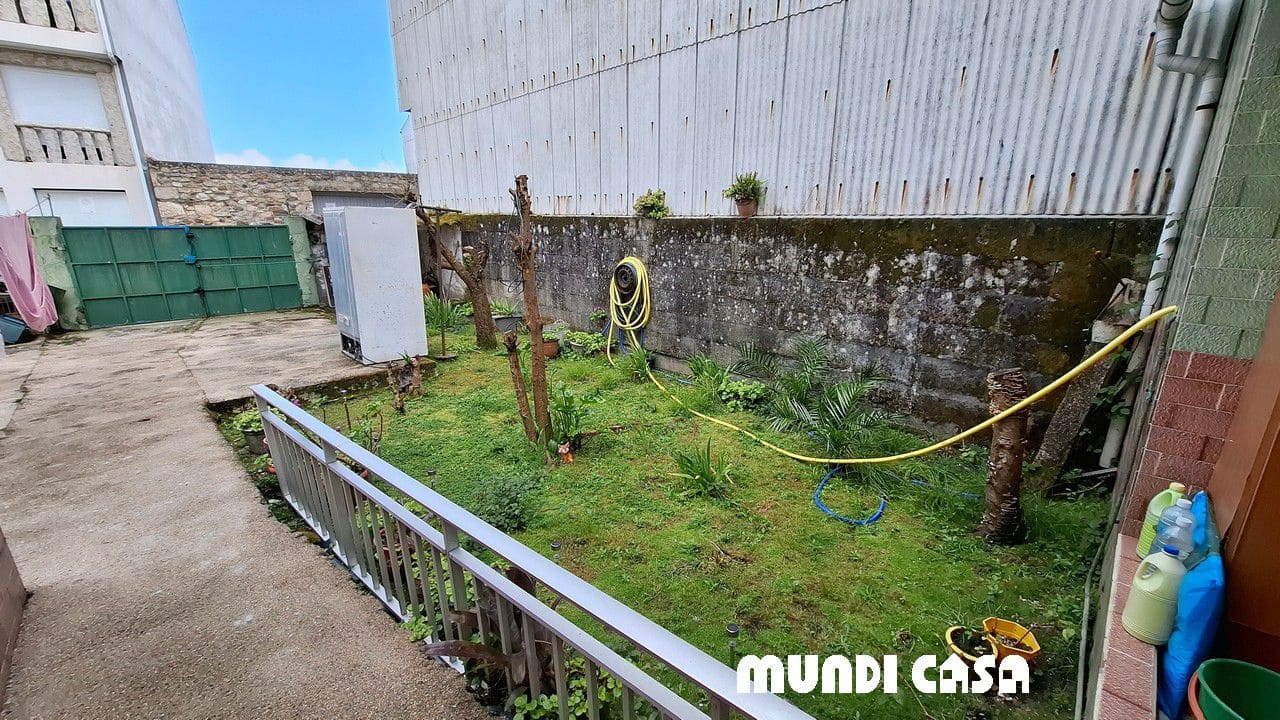 4 chambre Maison de Ville à vendre à A Pobra do Caraminal - 199 000 € (Ref: 9001544)