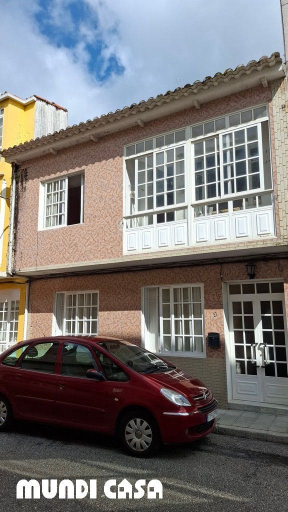 4 chambre Maison de Ville à vendre à A Pobra do Caraminal - 199 000 € (Ref: 9001544)