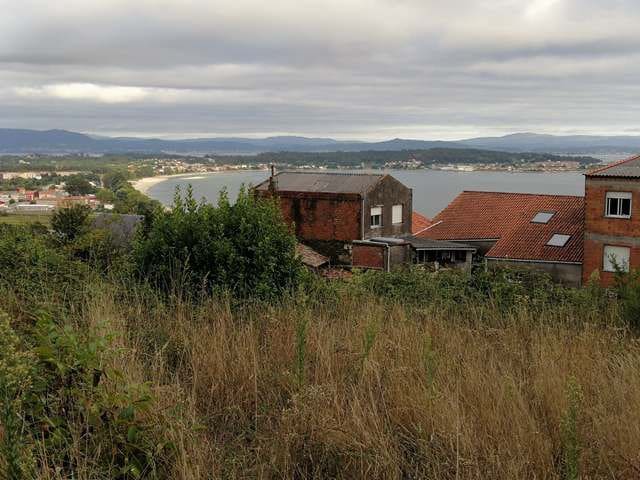 Grunde uden byggetilladelser til salg i Boiro - € 60.000 (Ref: 9018681)