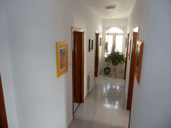 6 soveværelse Byhus til salg i Lousame - € 230.000 (Ref: 9114497)