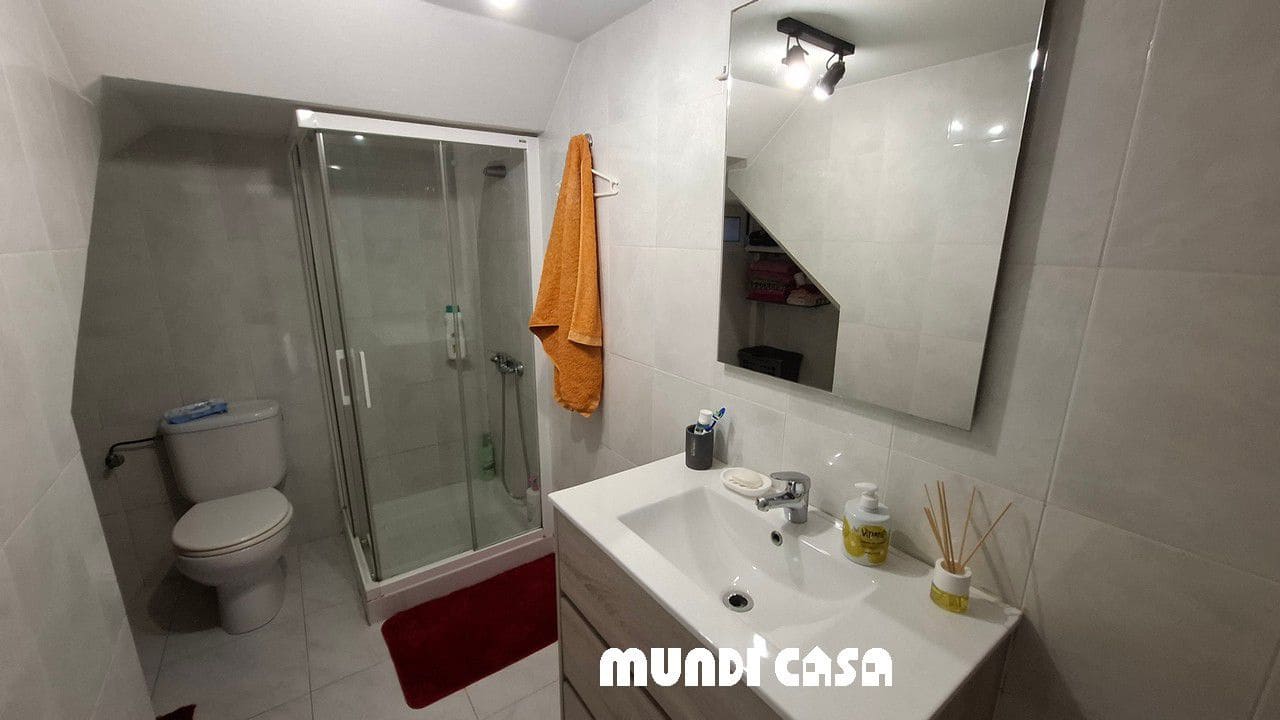 6 soveværelse Byhus til salg i Lousame - € 230.000 (Ref: 9114497)