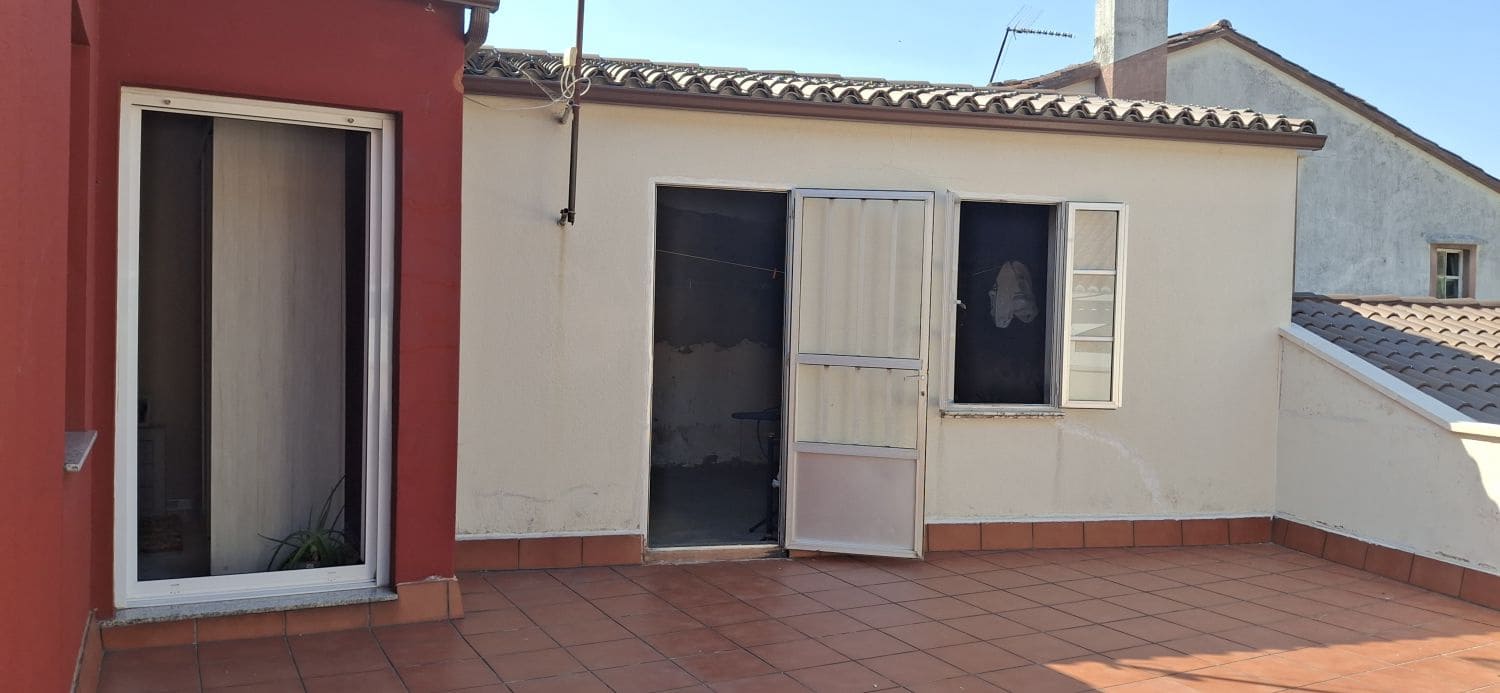 6 soveværelse Byhus til salg i Lousame - € 230.000 (Ref: 9114497)