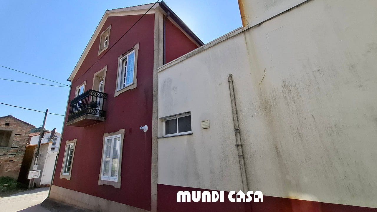 6 soveværelse Byhus til salg i Lousame - € 230.000 (Ref: 9114497)