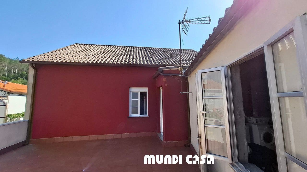 6 soveværelse Byhus til salg i Lousame - € 230.000 (Ref: 9114497)