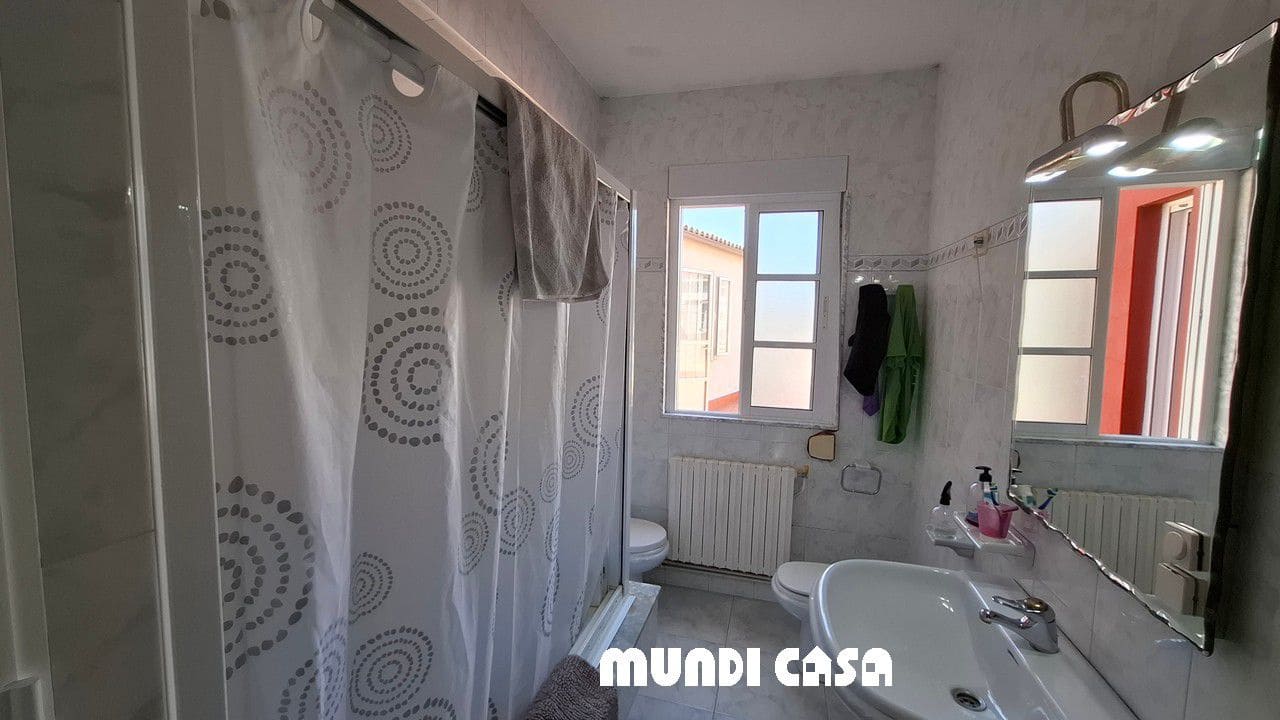 6 soveværelse Byhus til salg i Lousame - € 230.000 (Ref: 9114497)