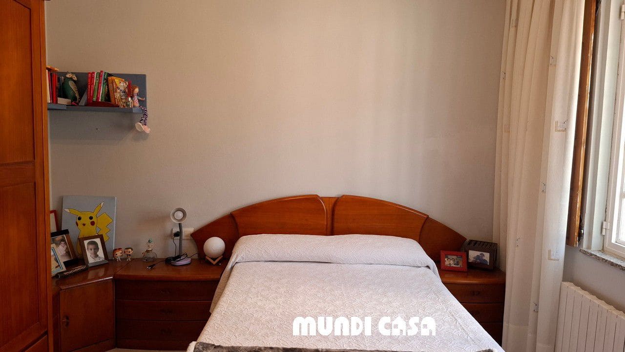 6 soveværelse Byhus til salg i Lousame - € 230.000 (Ref: 9114497)