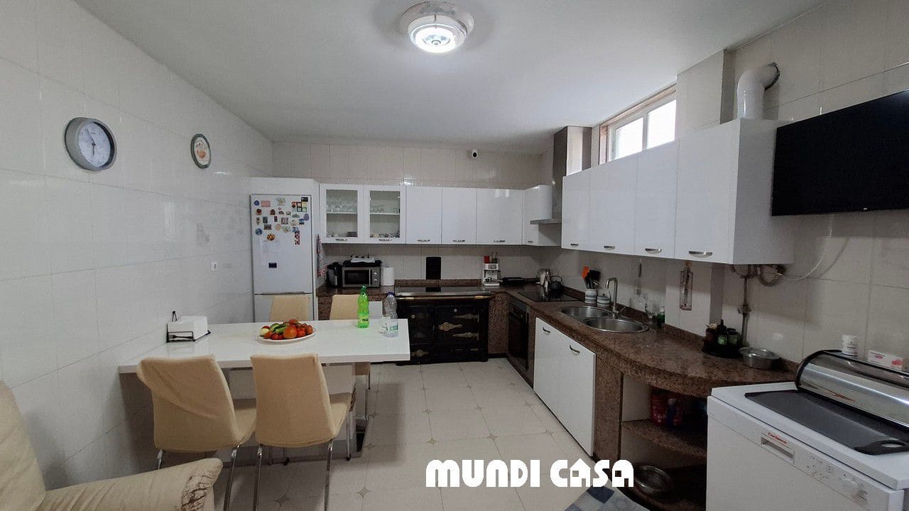 6 soveværelse Byhus til salg i Lousame - € 230.000 (Ref: 9114497)