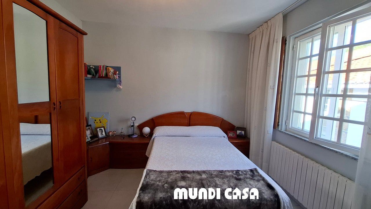 6 soveværelse Byhus til salg i Lousame - € 230.000 (Ref: 9114497)