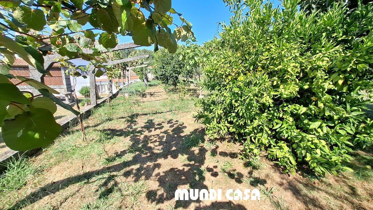 6 soveværelse Byhus til salg i Lousame - € 230.000 (Ref: 9114497)