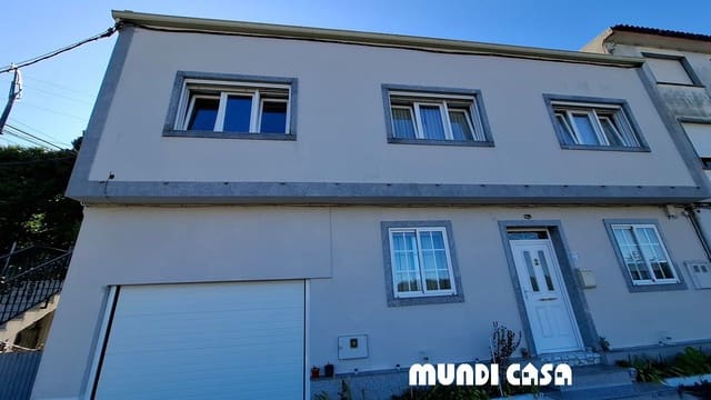 Casa de 6 habitaciones en Boiro en venta - 300.000 € (Ref: 9134702)
