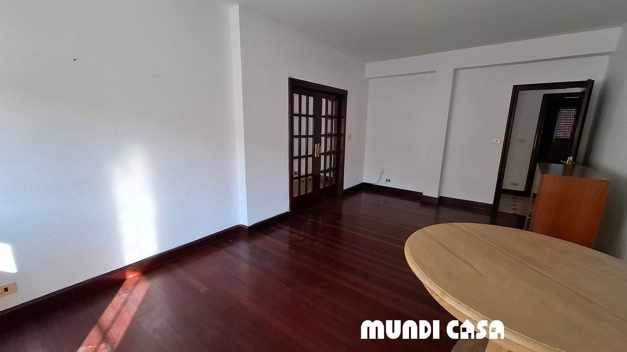 6 soveværelse Byhus til salg i Boiro med garage - € 285.000 (Ref: 9149676)