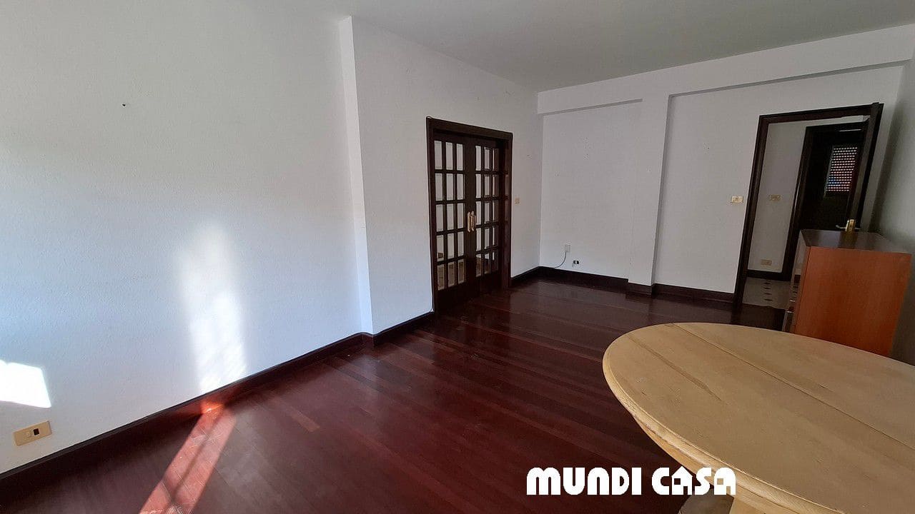 6 soveværelse Byhus til salg i Boiro med garage - € 285.000 (Ref: 9149676)