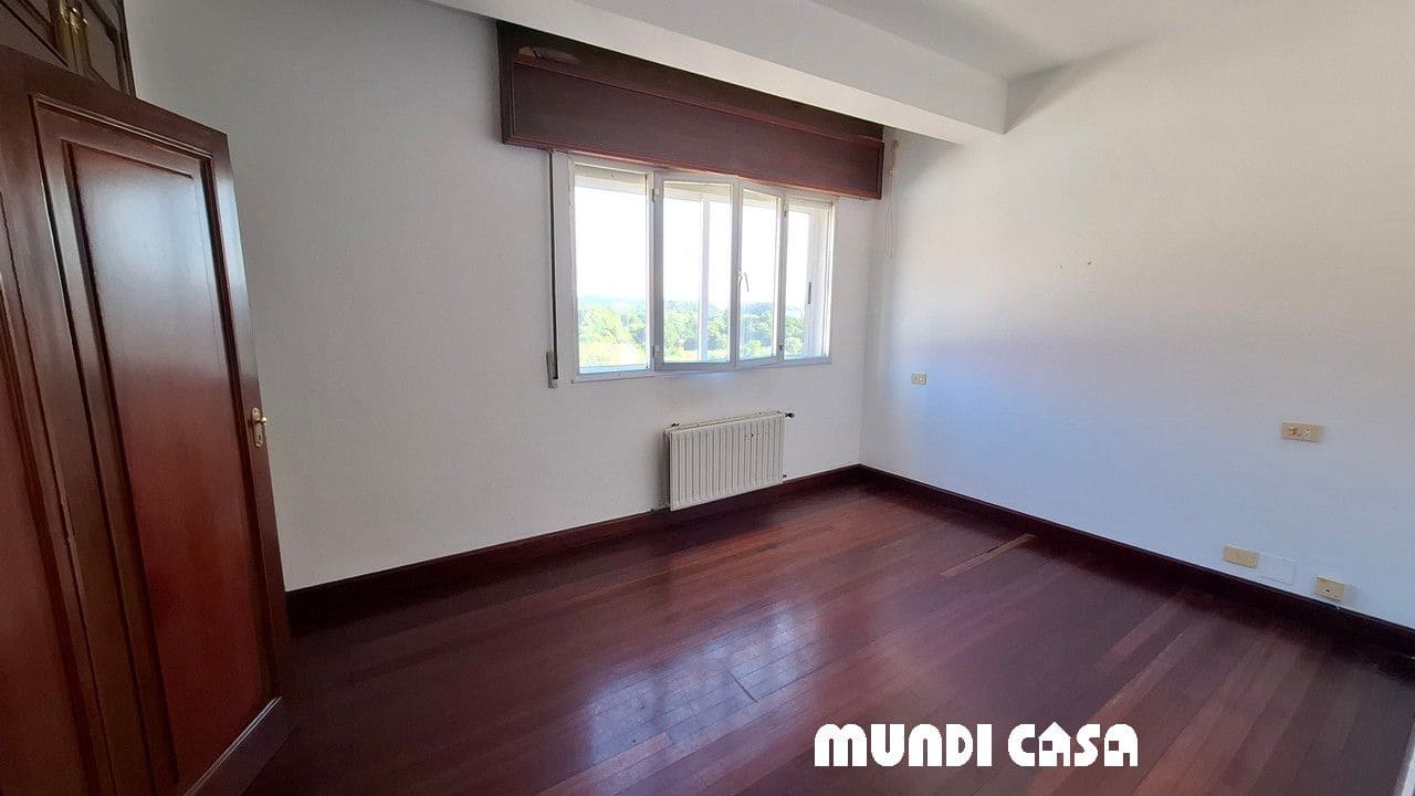 6 soveværelse Byhus til salg i Boiro med garage - € 285.000 (Ref: 9149676)