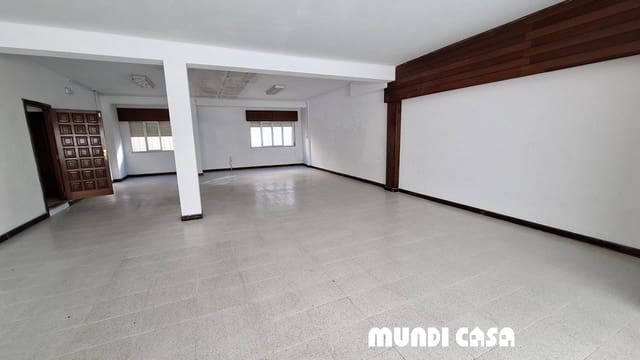 6 slaapkamer Huis te koop in Boiro met garage - € 285.000 (Ref: 9149676)