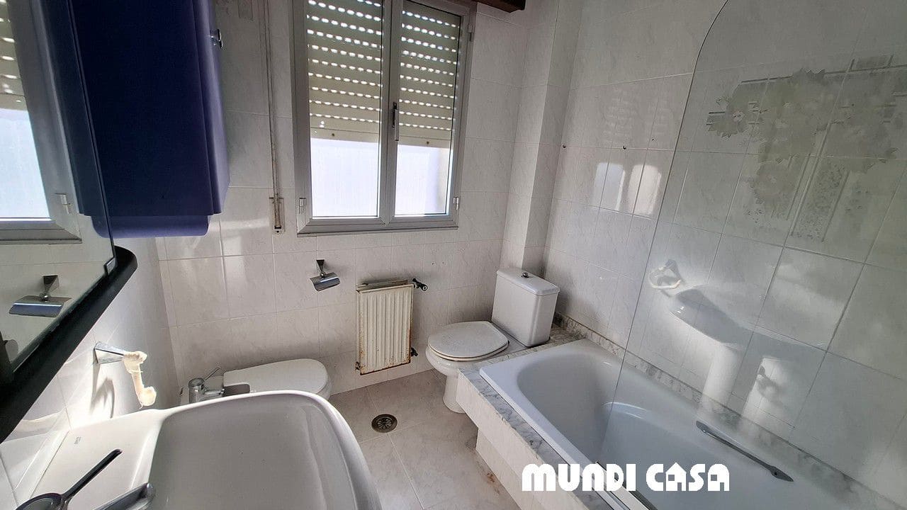 6 soveværelse Byhus til salg i Boiro med garage - € 285.000 (Ref: 9149676)