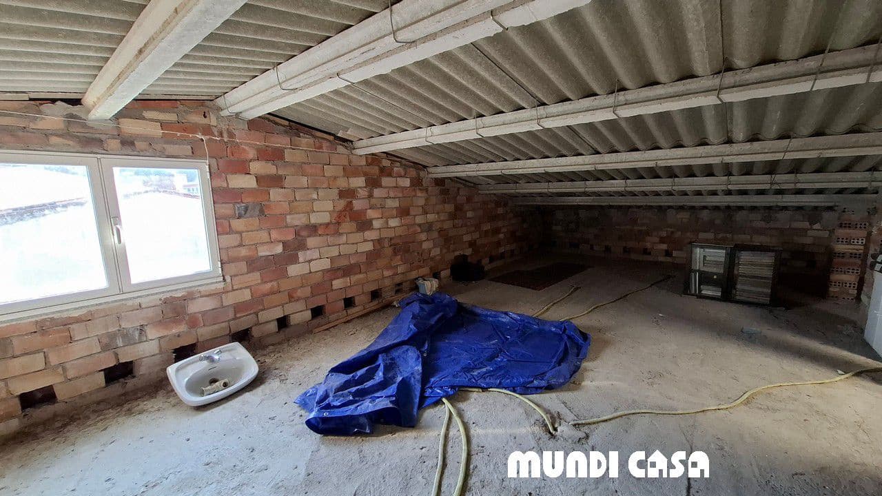 6 soveværelse Byhus til salg i Boiro med garage - € 285.000 (Ref: 9149676)