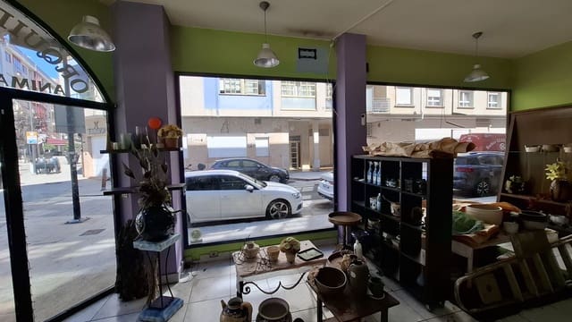 Kommersiell till salu i Boiro - 230 000 € (Ref: 9162529)