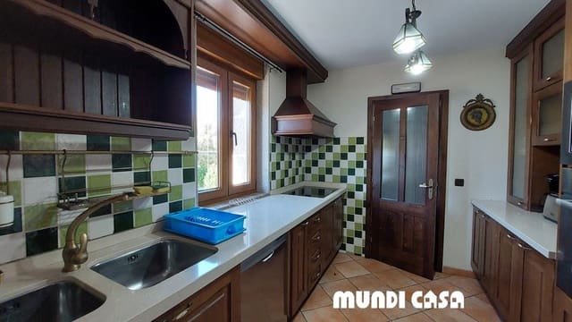 7 chambre Maison de Ville à vendre à Ribeira avec garage - 890 000 € (Ref: 9379448)