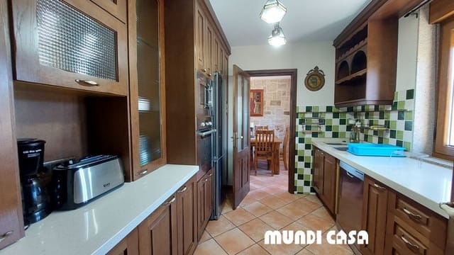 7 chambre Maison de Ville à vendre à Ribeira avec garage - 890 000 € (Ref: 9379448)