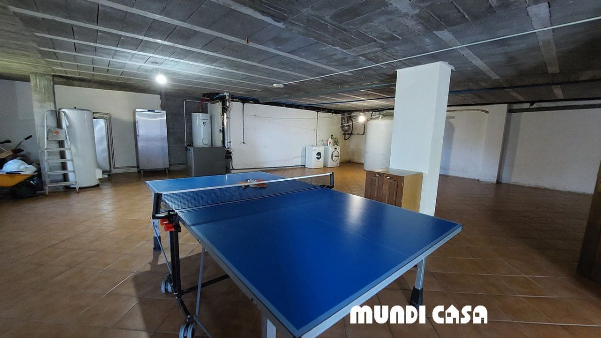 7 soverom Hus til salgs i Ribeira med garasje - € 890 000 (Ref: 9379448)